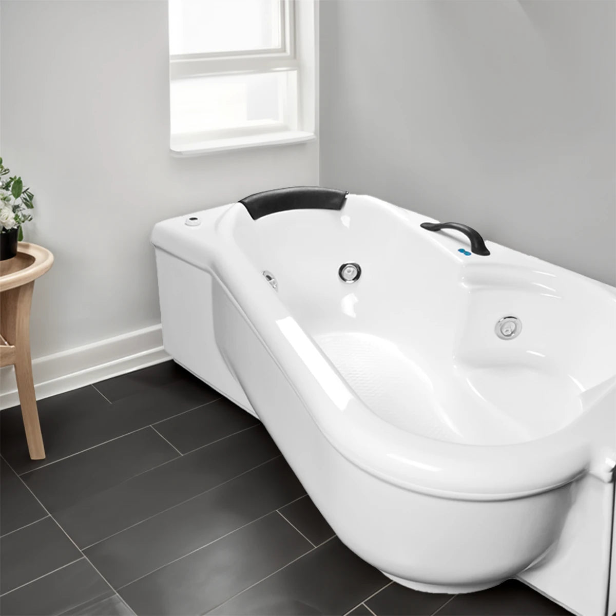 Render fotorrealista de la tina Milenium Paladium TotalSpa™ instalada en baño interior de lujo con luz natural y vista panorámica.