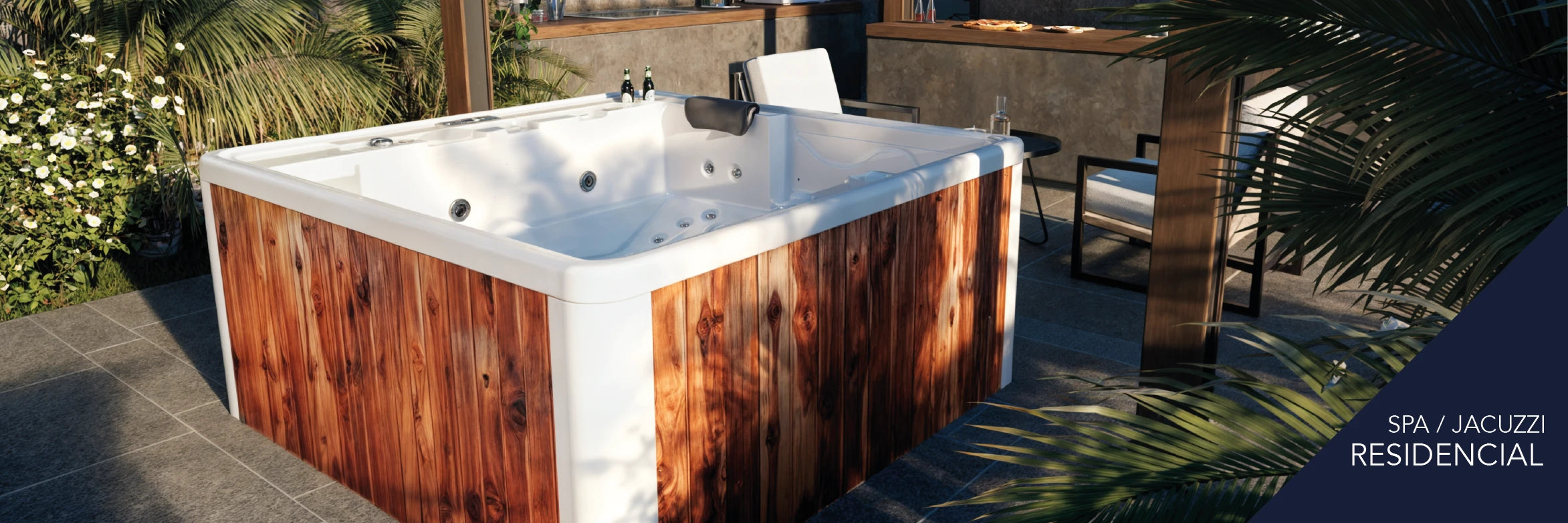 Spa con hidromasaje en terraza de desarrollo residencial premium, instalado por TotalSpa